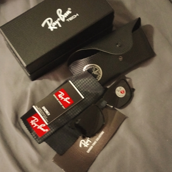 新品　Ray-Ban TECH carbon fiber Collection Ray-Ban | Accessories | Rayban Tech Carbon Fiber Collection | Poshmark